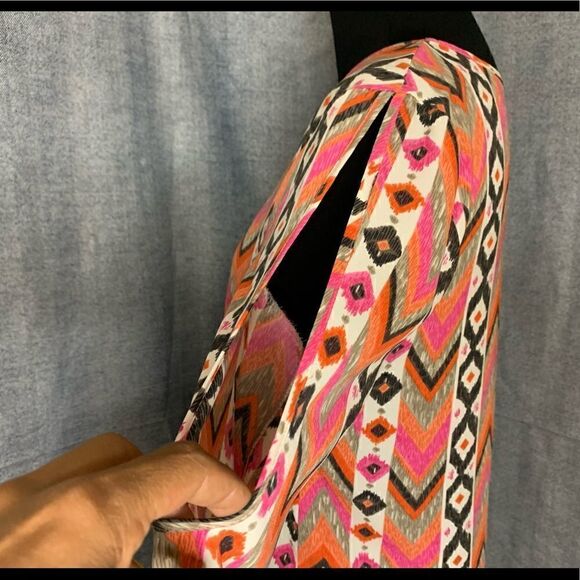 Colorful zigzag dress   - Picture 7 of 14